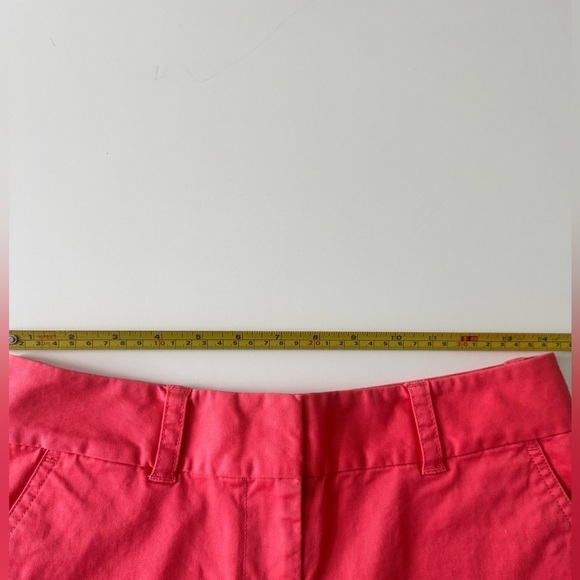 Vineyard Vines Coral Women's Shorts - Picture 7 of 11